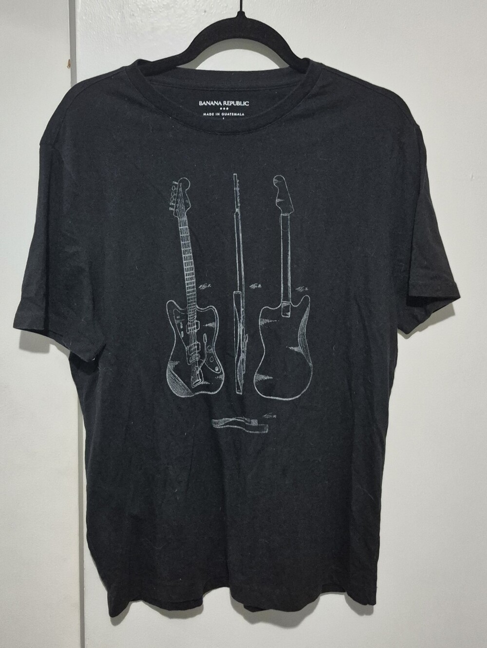Banana Republic Men’s Large Electric Guitar Graphic T-Shirt
